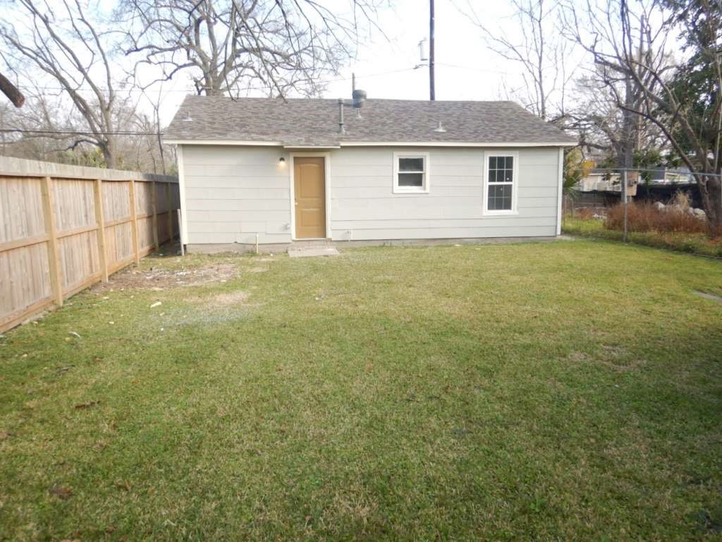 Houston Condo: 4218 Buck Street