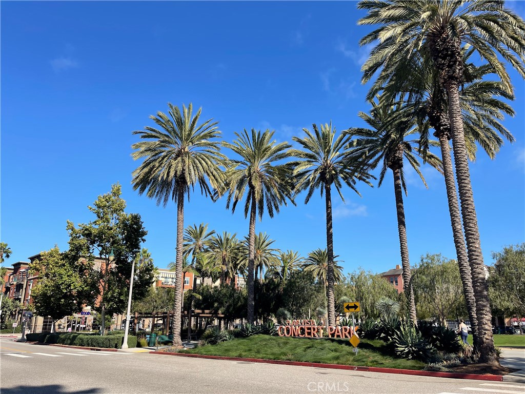 Playa Vista Condo: 12975 Agustin Place