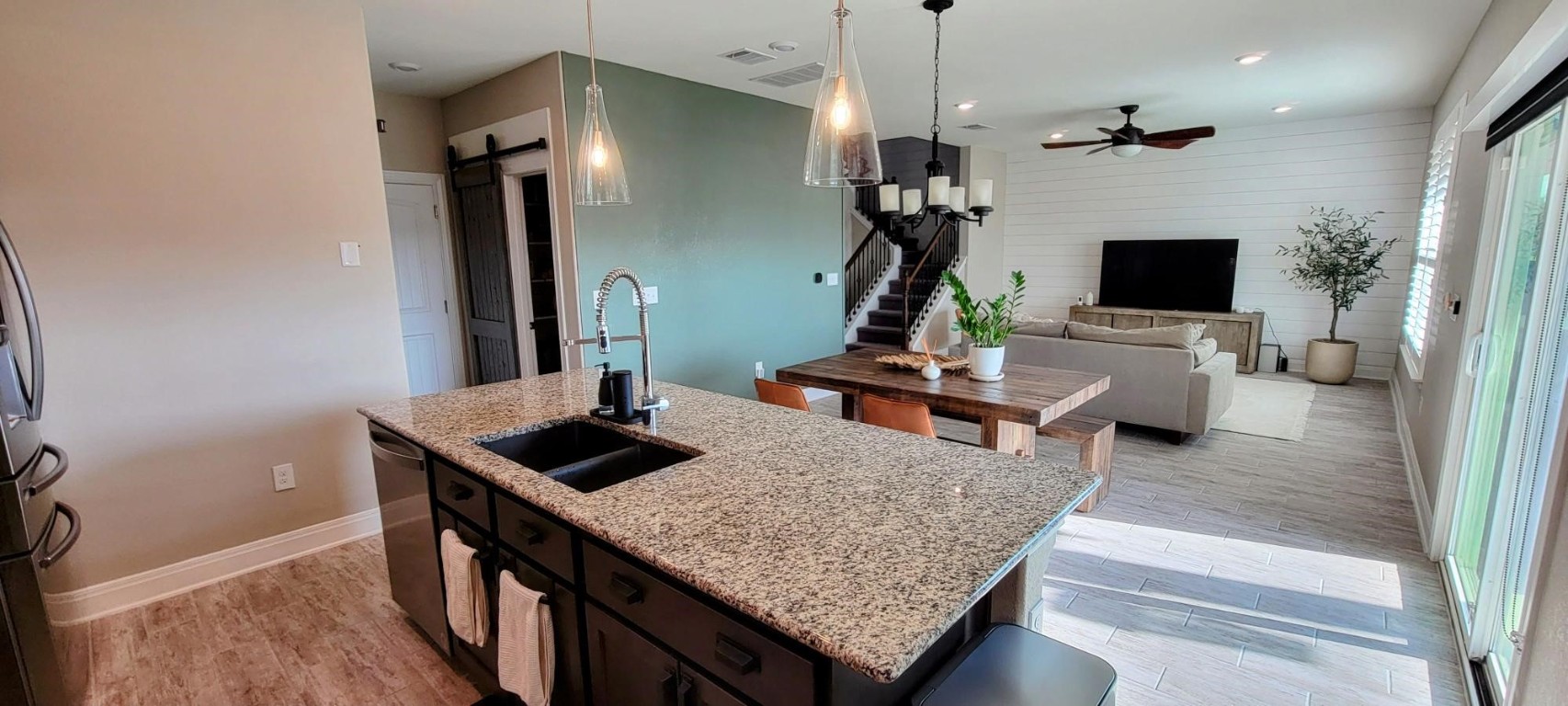 Austin Condo: 165 Kulmbacher Drive