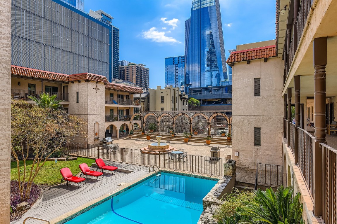 Austin Condo: 505 West 7th Street