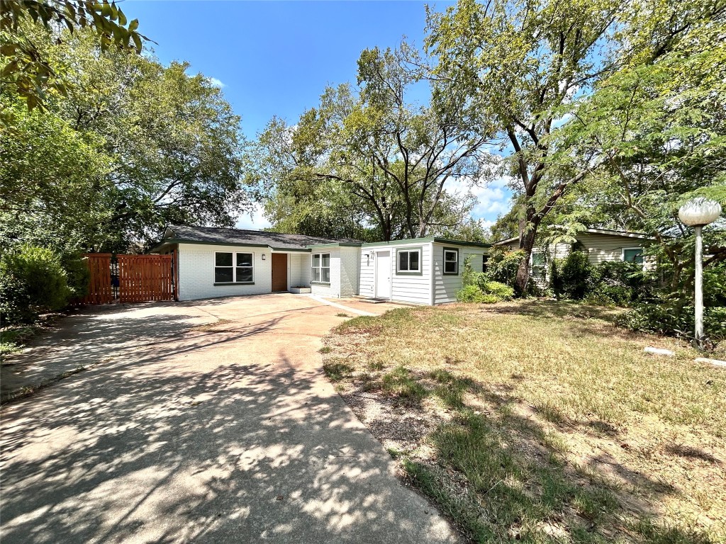 Austin Condo: 2309 Devonshire Drive