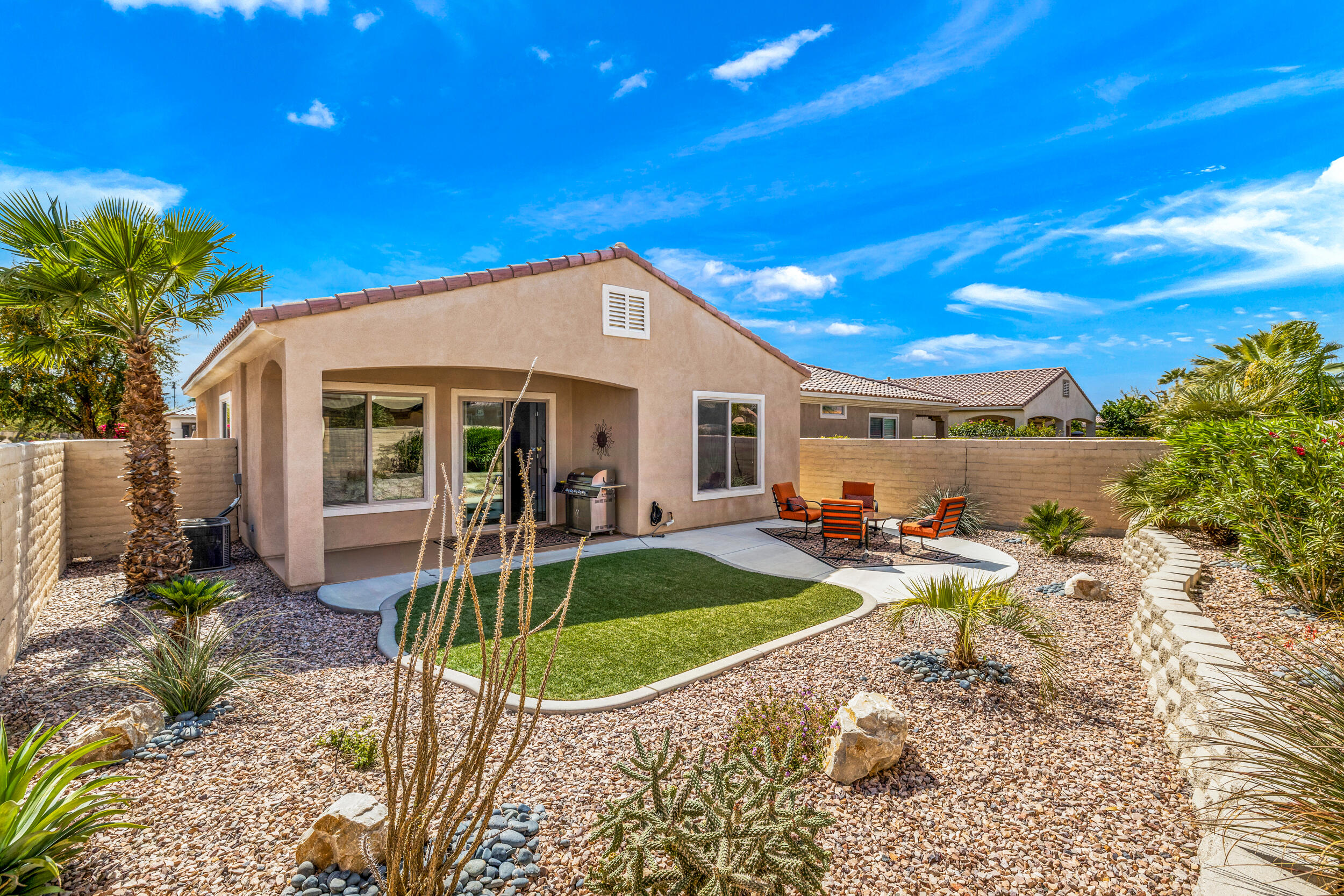 Indio Condo: 81968 Avenida Dulce