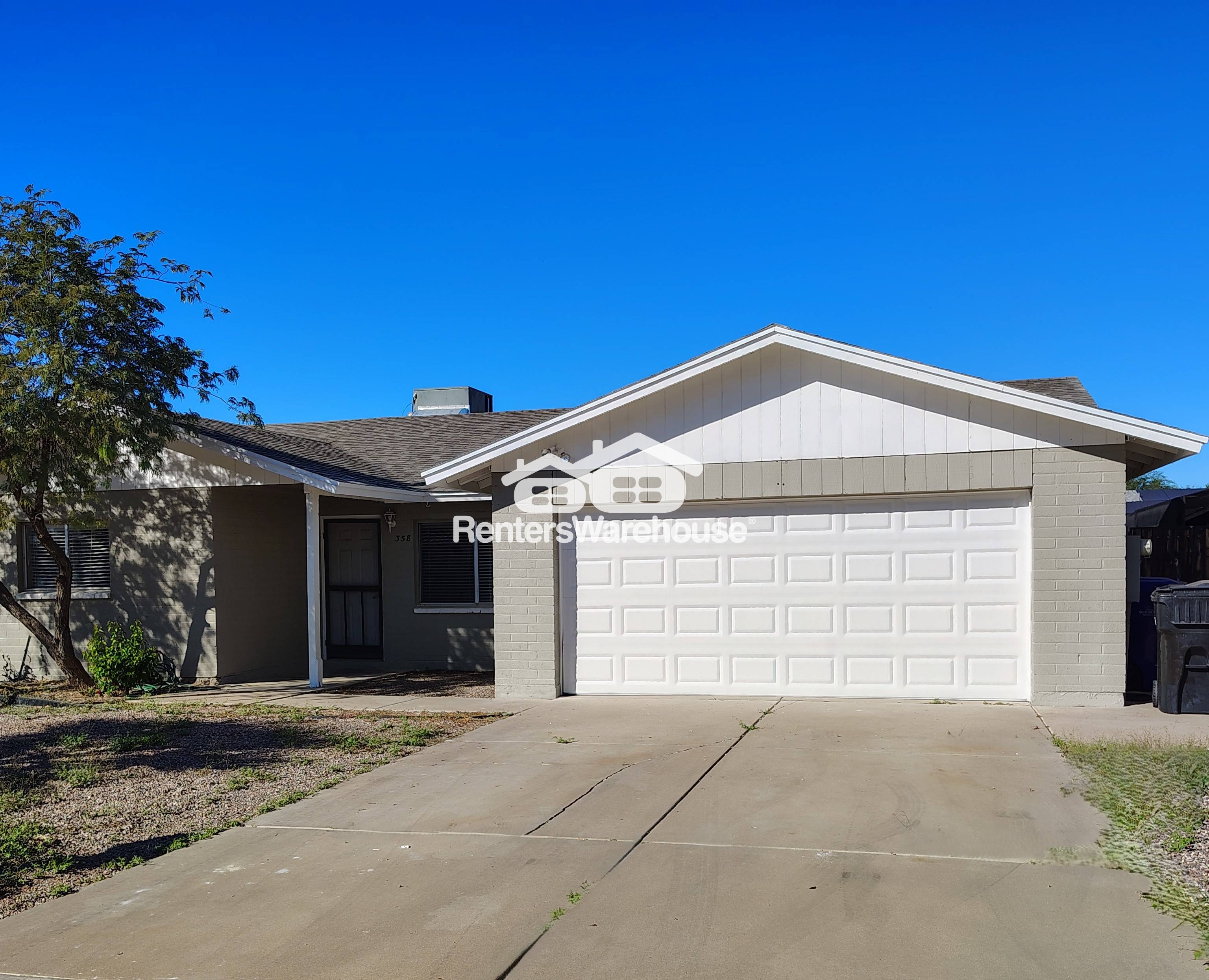 Gilbert House: 358 W Hackamore Ave