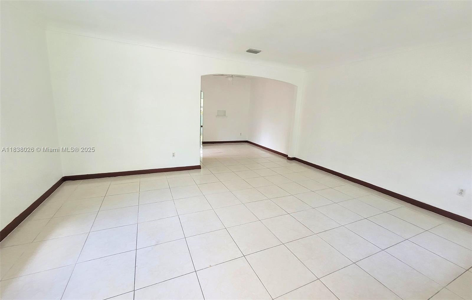 Miami Condo: 1429 Northeast 147th Street