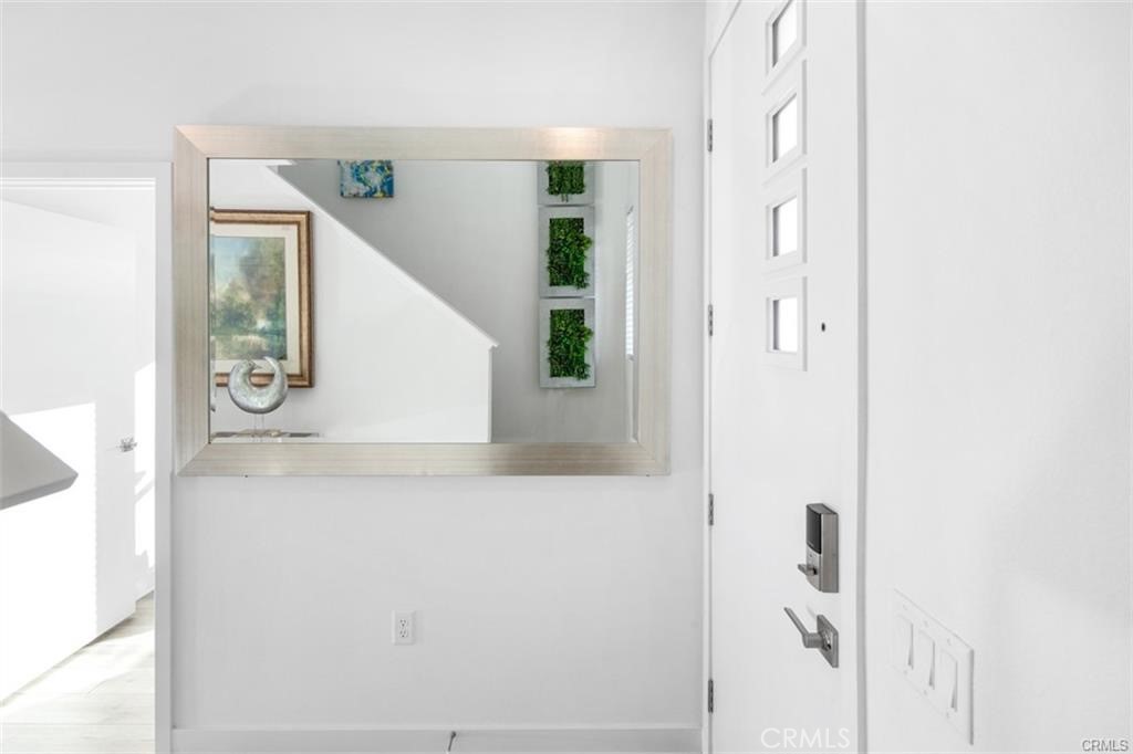 Anaheim Condo: 1722 West Bushell Street