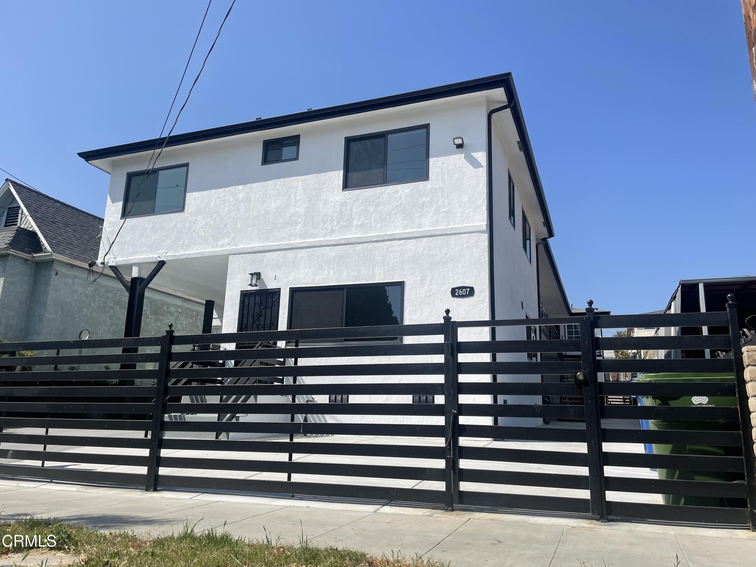 Los Angeles Condo: 2607 Pennsylvania Avenue