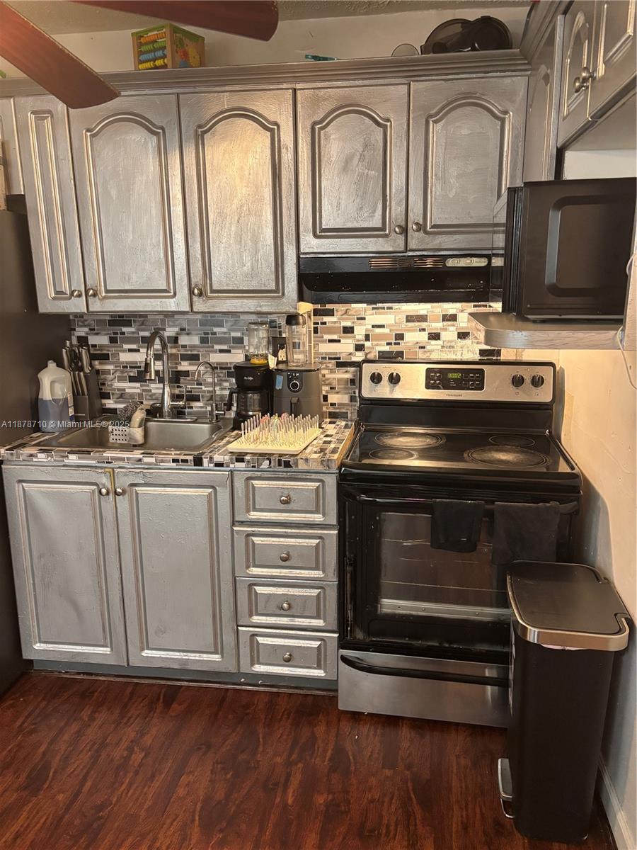 Hollywood Condo: 6329 Fletcher Street