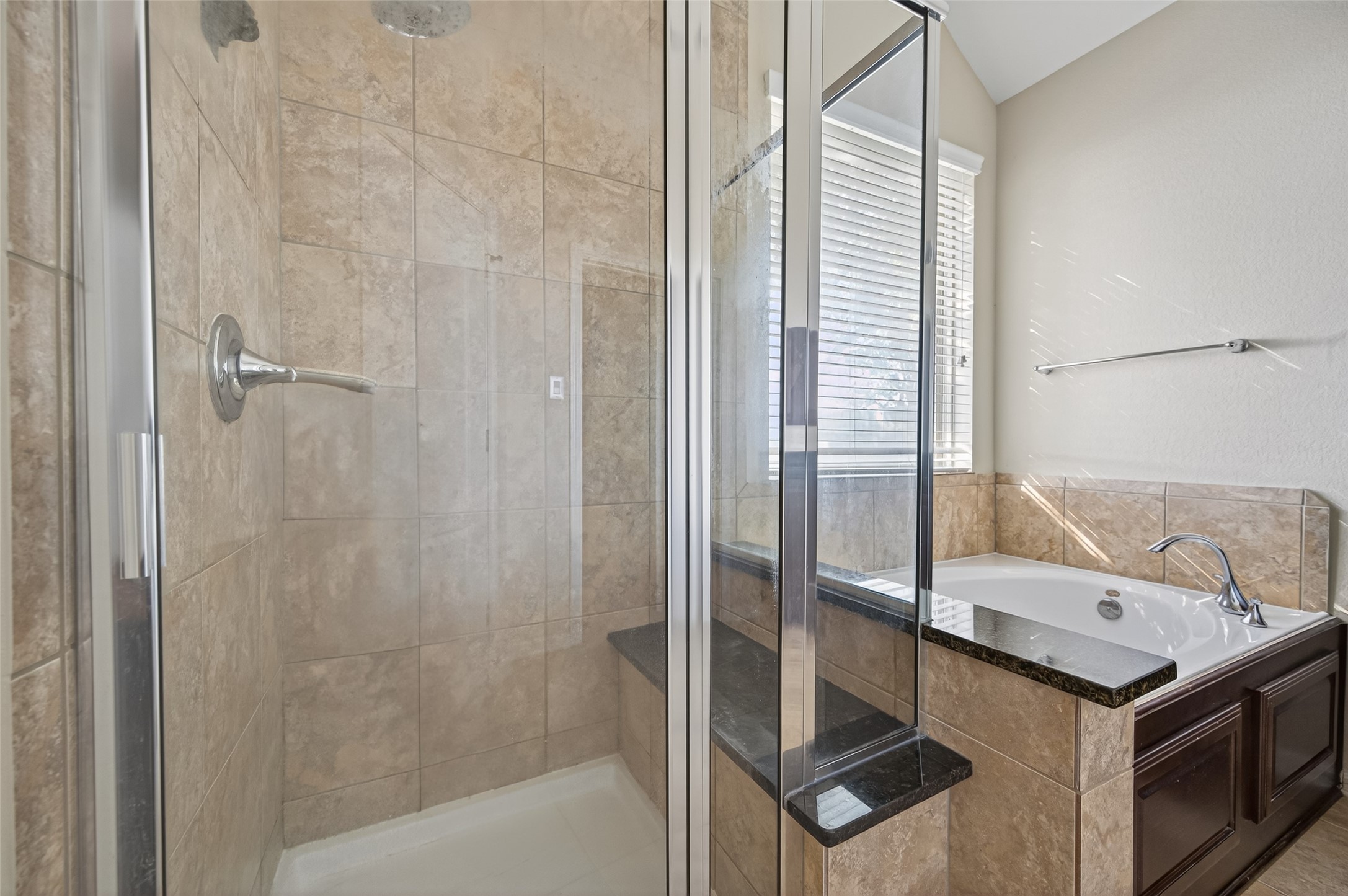 Katy Condo: 4930 Ginger Bluff Trail