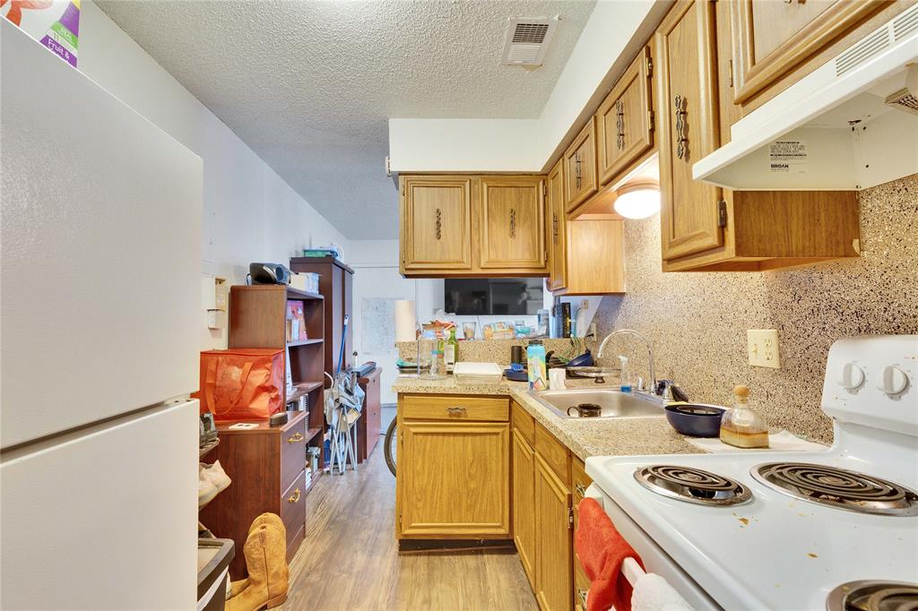 Austin Condo: 2801 Hemphill Park
