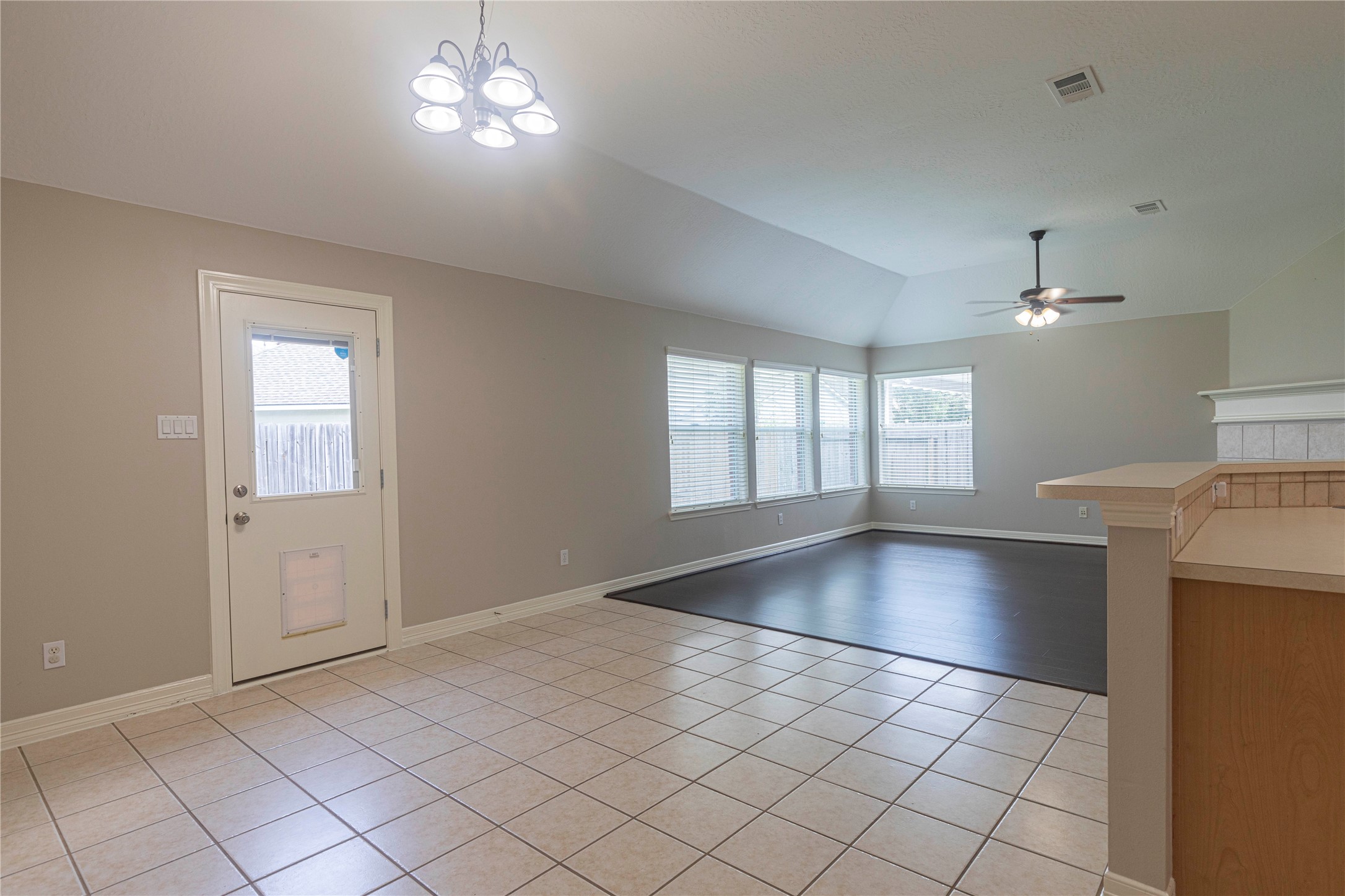 Houston Condo: 11518 Amber Canyon Drive