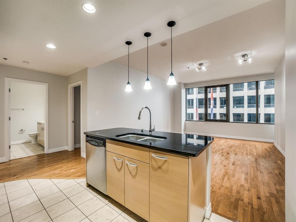 Dallas Condo: 1200 Main Street