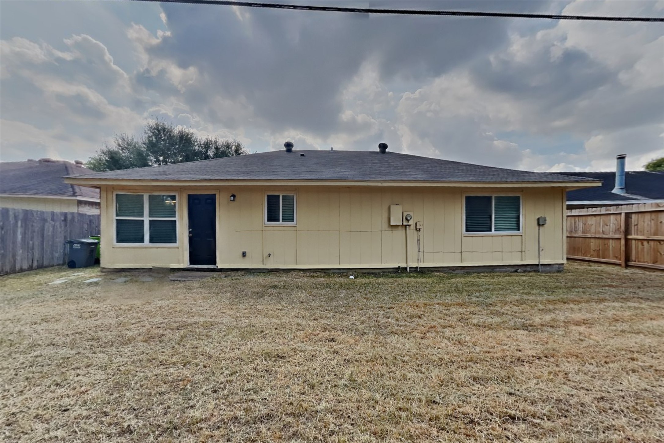 Houston Condo: 16358 Maplemont Drive