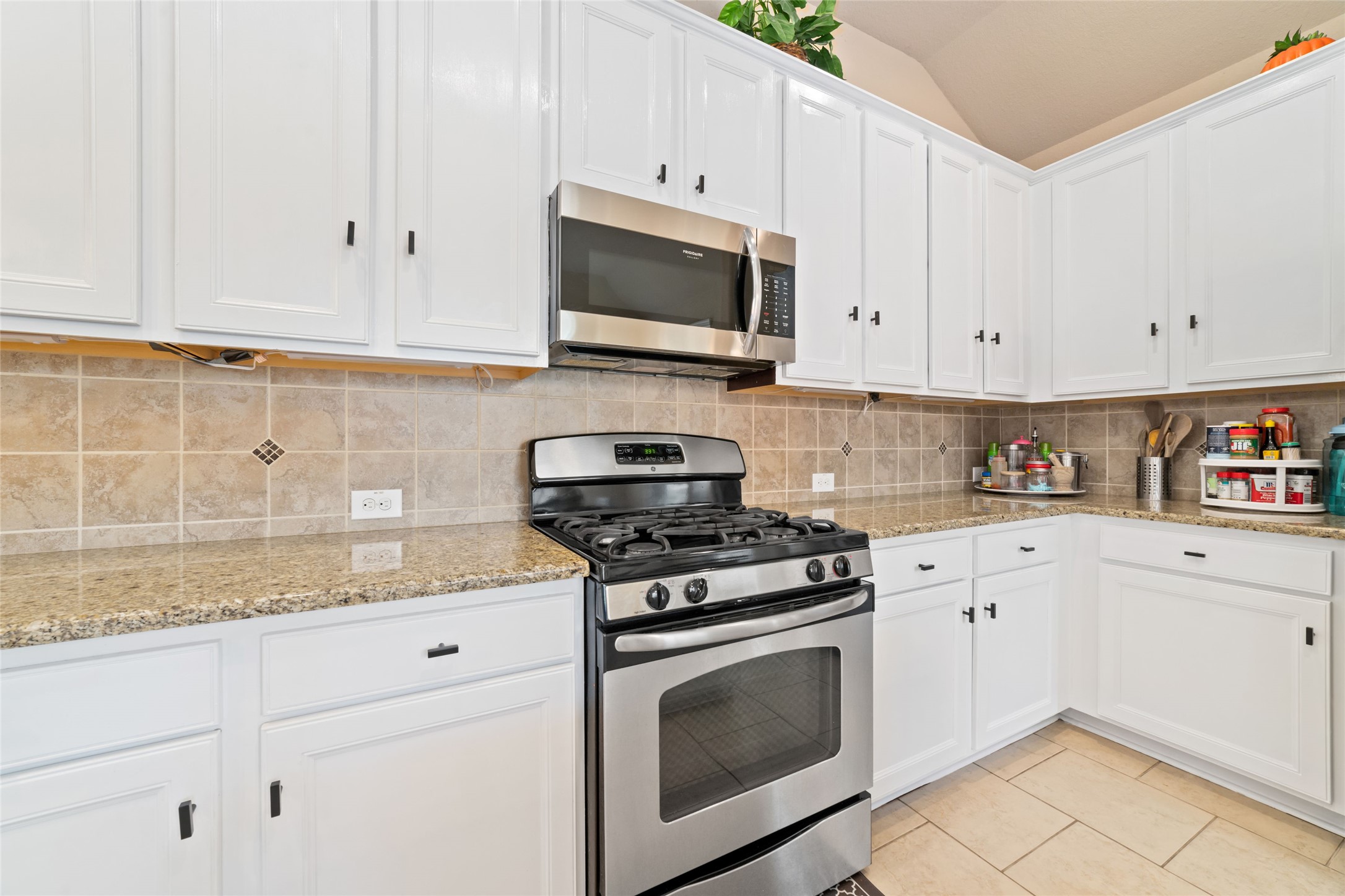 Rosenberg Condo: 2023 Wembley Way