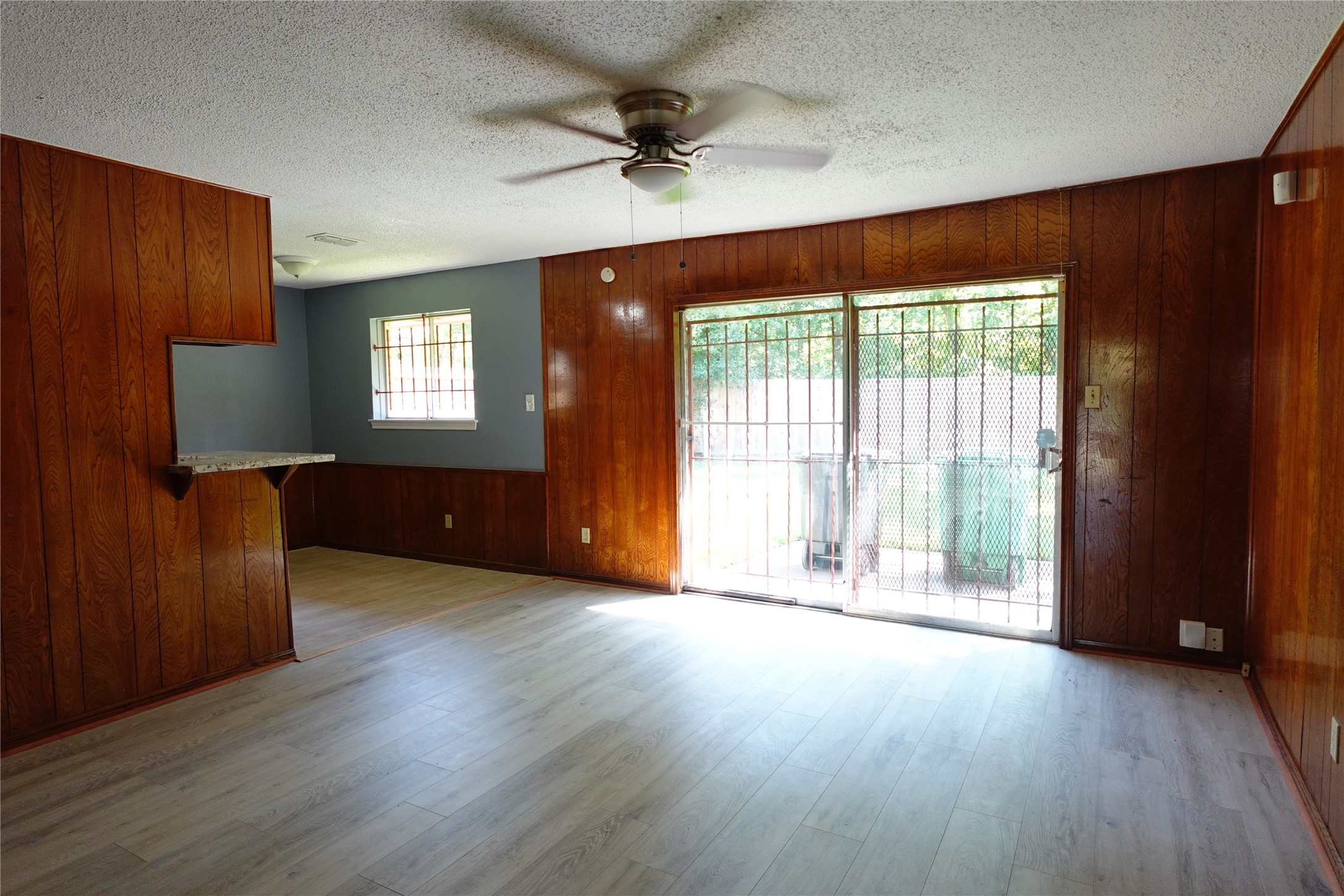 Houston Condo: 10642 Wolbrook Street