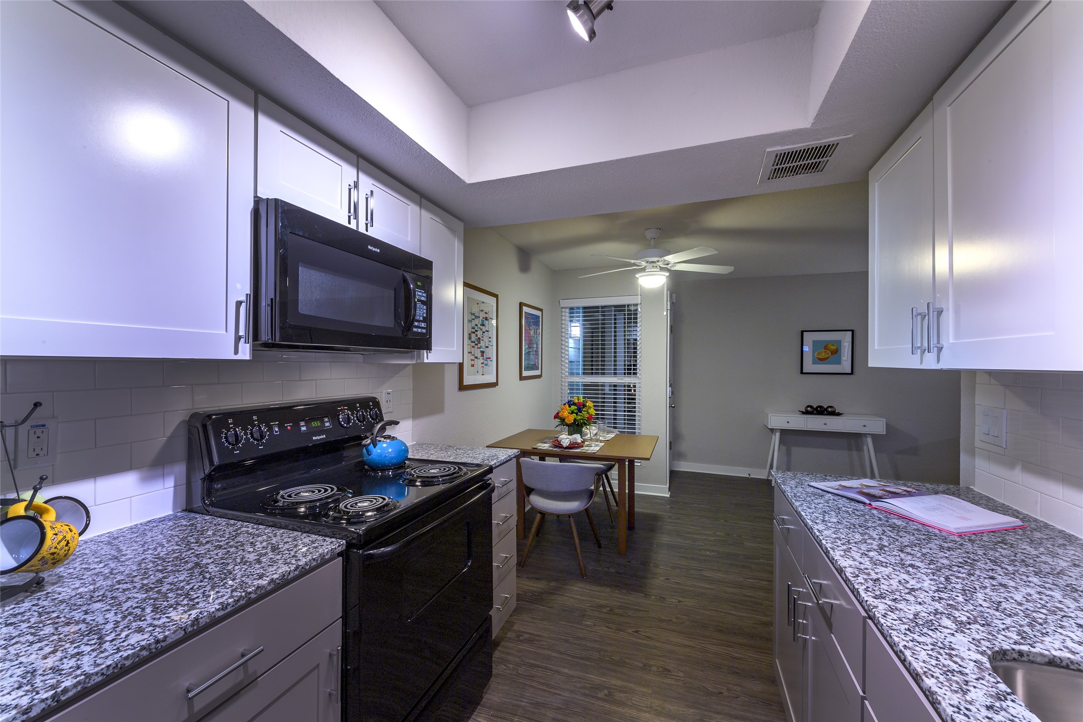 Houston Condo: 8787 Hammerly Boulevard