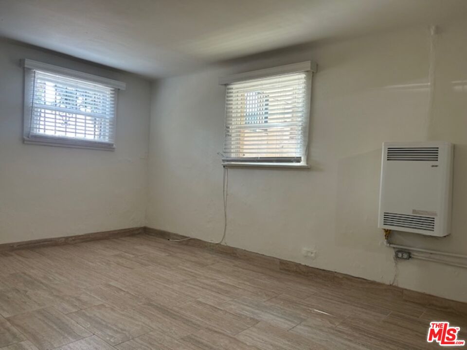 Santa Monica Condo: 237 Marine Street