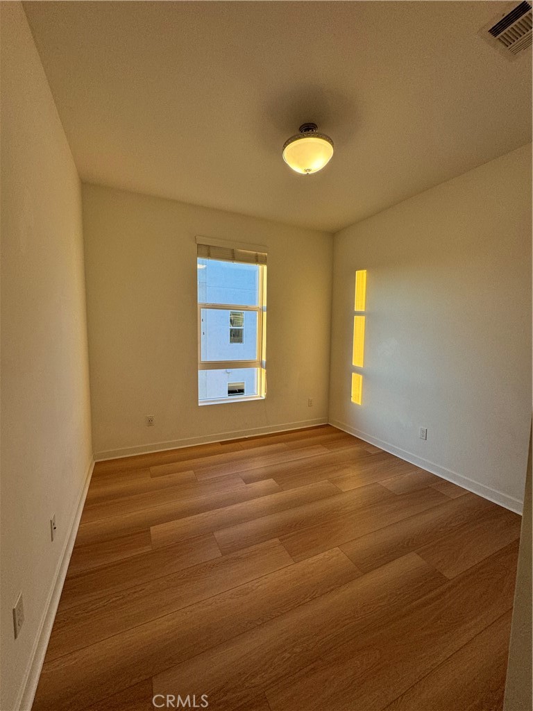 Irvine Condo: 2328 Synergy