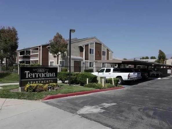 San Jacinto Condo: 1825 South Santa Fe Avenue