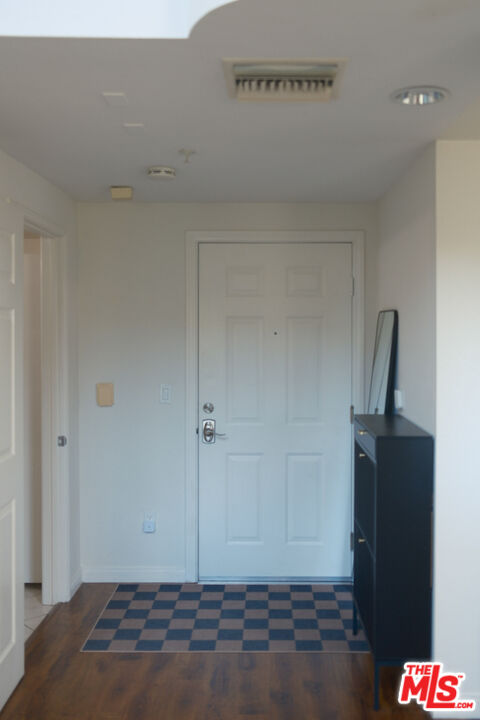 Playa Vista Condo: 13200 Pacific Promenade