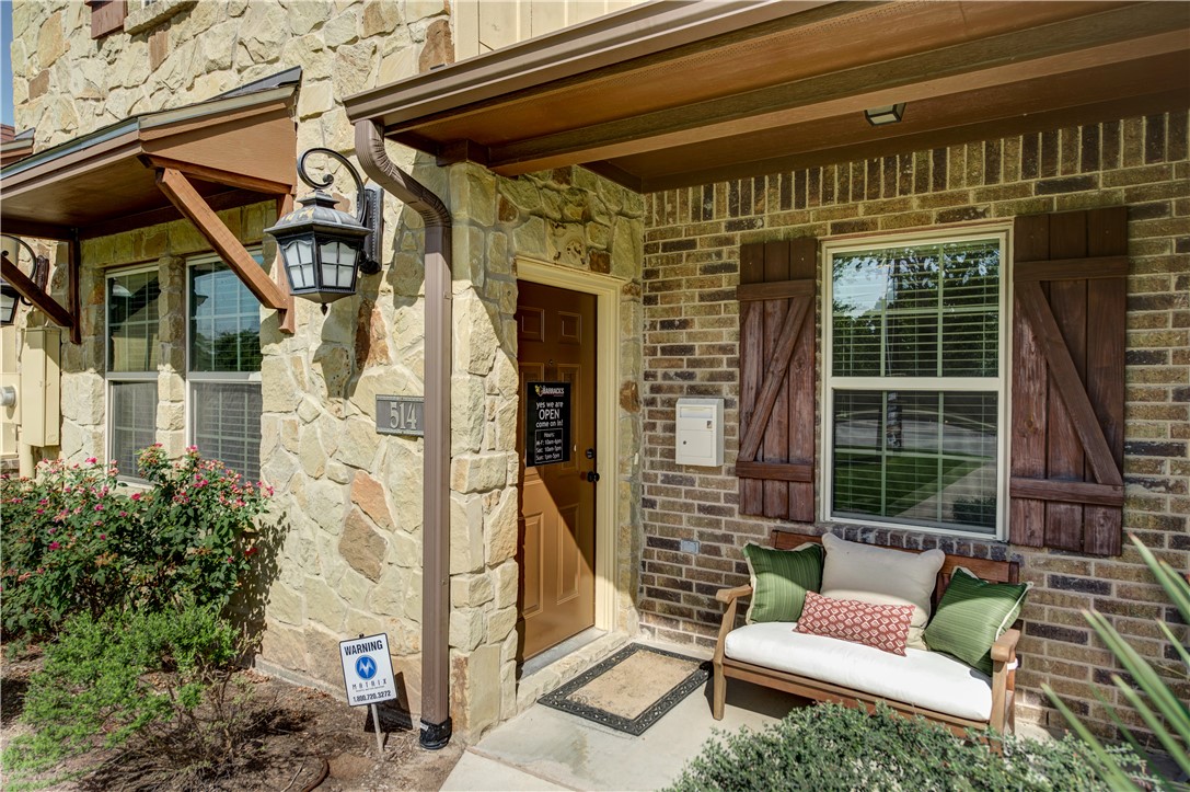 College Station Condo: 2916 Old Ironsides Drive