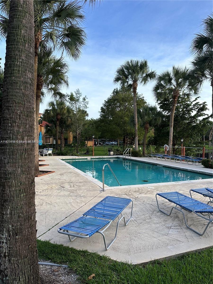 Plantation Condo: 10725 Cleary Boulevard