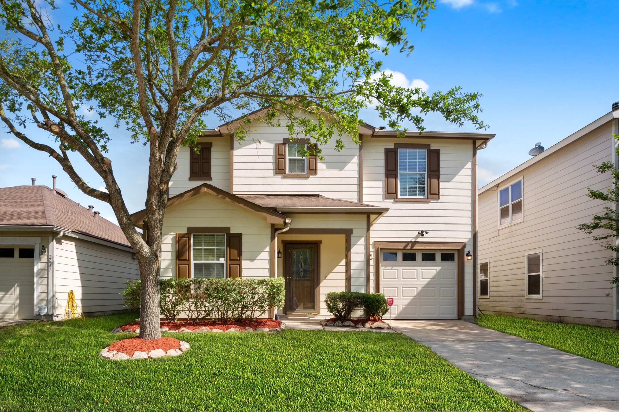 Houston Condo: 2651 Skyview Shadows Court