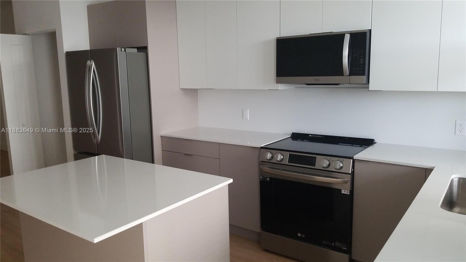 Hialeah Condo: 4124 East 8th Court