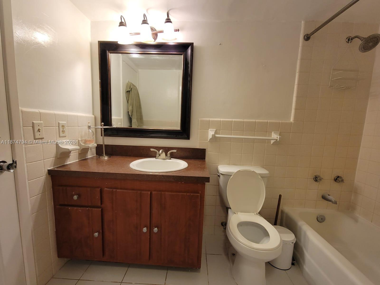 Fort Lauderdale Condo: 815 Middle River Drive