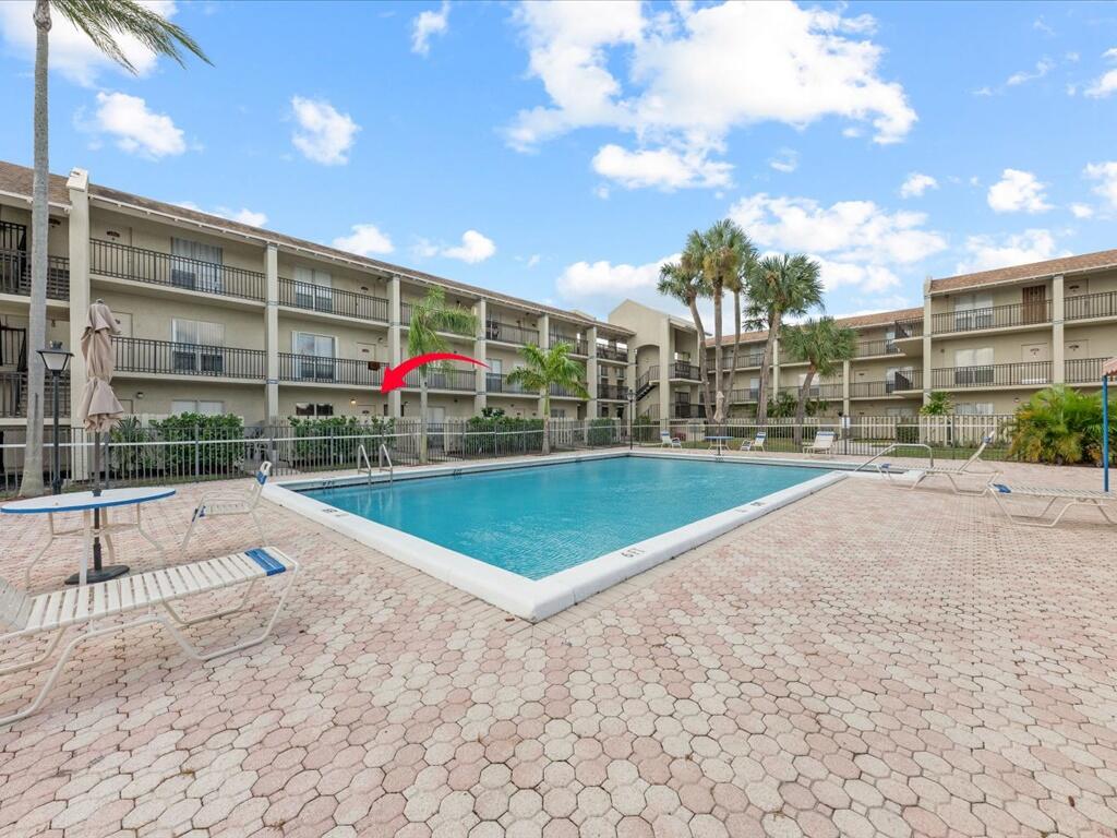 West Palm Beach Condo: 1500 North Congress Avenue