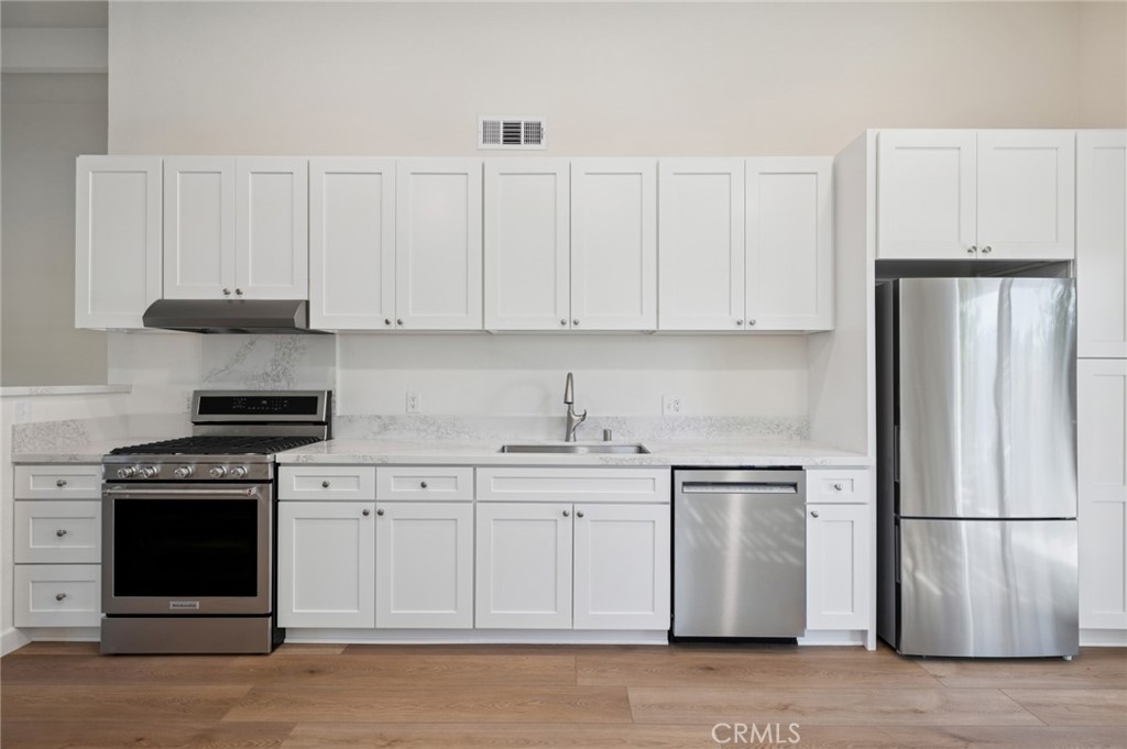 Mission Viejo Condo: 27502 Los Banos