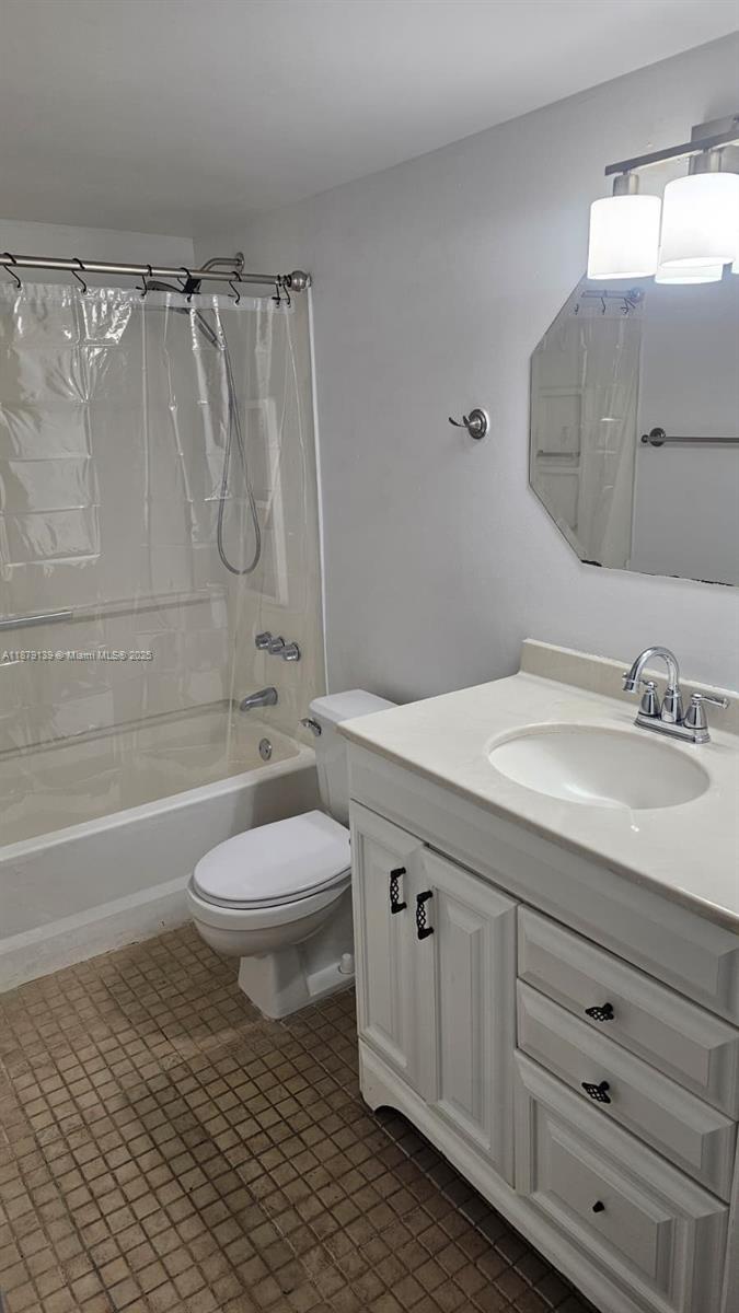 Hialeah Condo: 6115 Northwest 186th Street