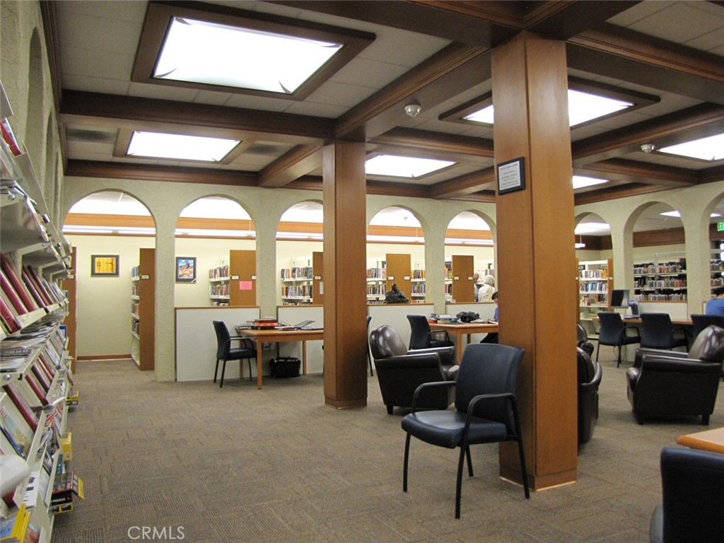 Laguna Woods Condo: 2056 Via Mariposa East