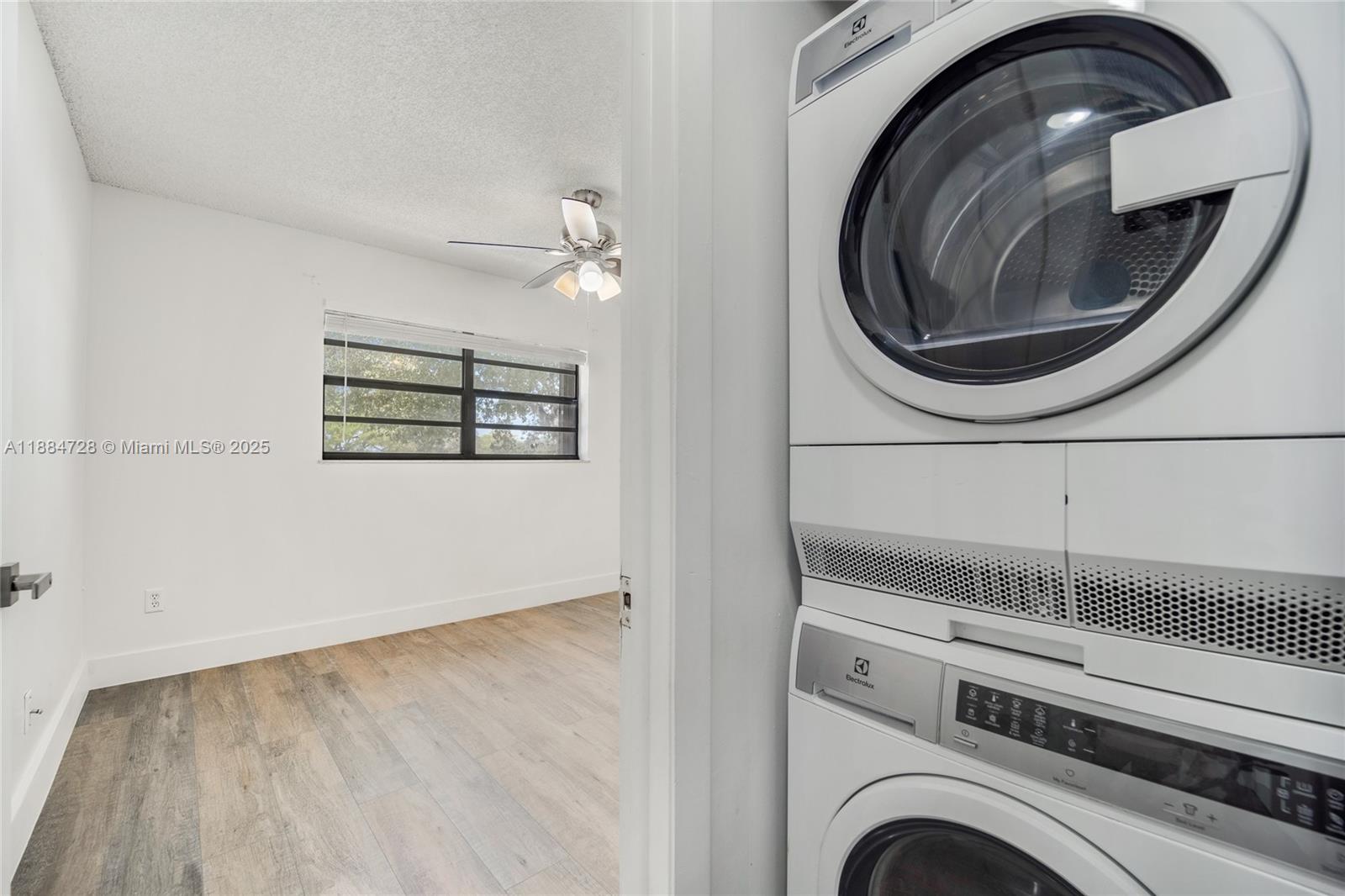 Hialeah Condo: 18220 Mediterranean Boulevard