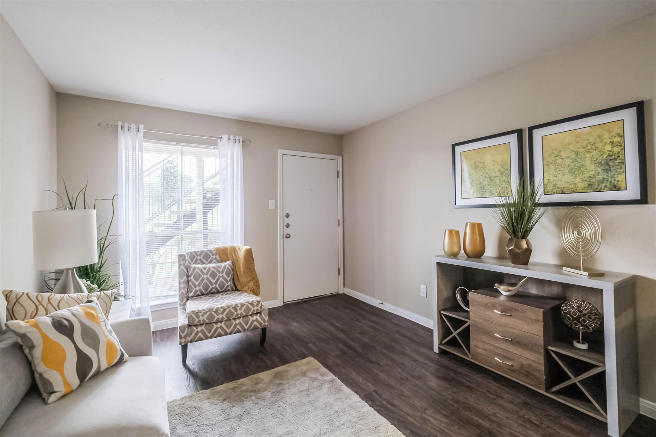 Houston Condo: 5900 North Braeswood Boulevard