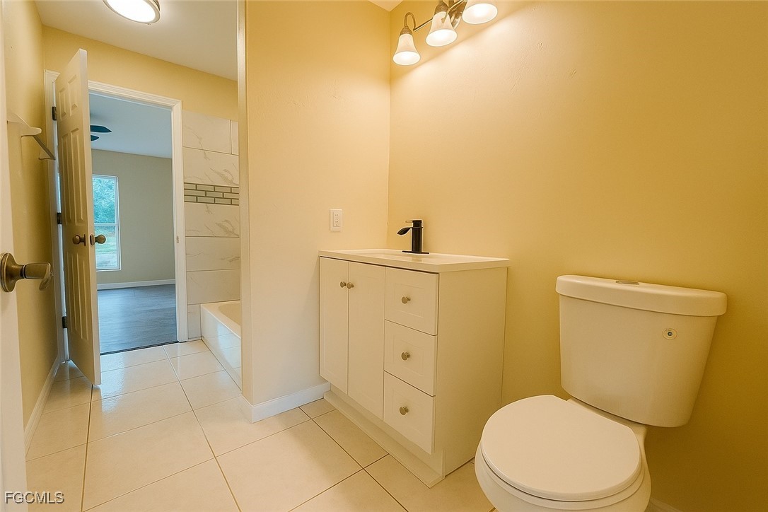 Cape Coral Condo: 2045 Northeast 28th Street