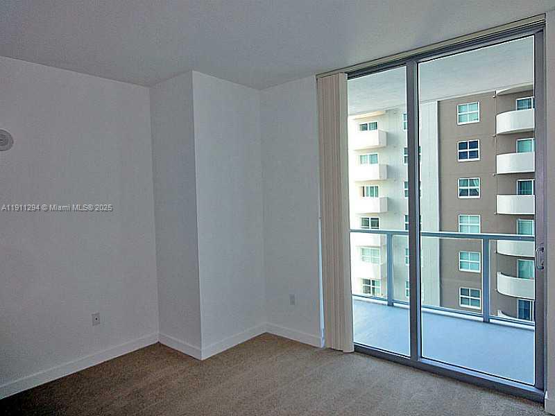 Miami Condo: 1111 Southwest 1st Avenue