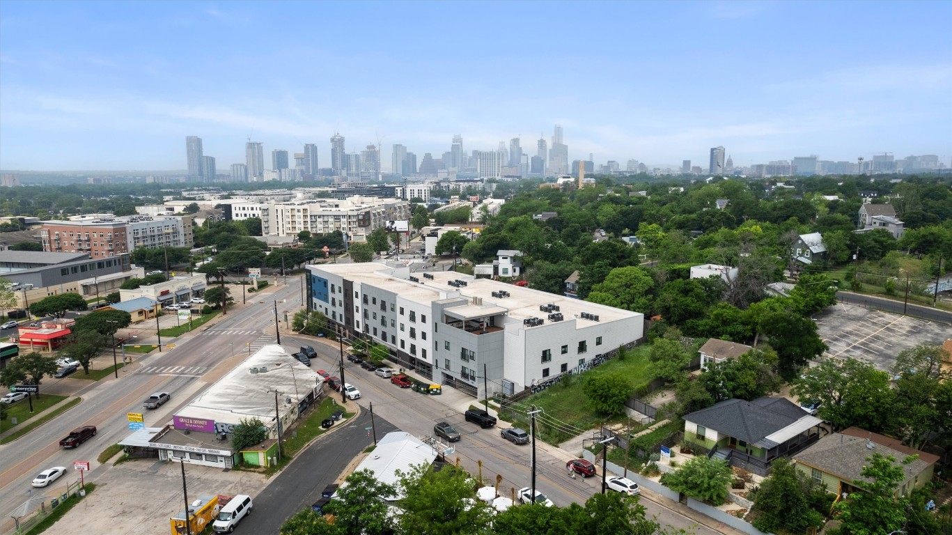 Austin Condo: 2220 Webberville Road