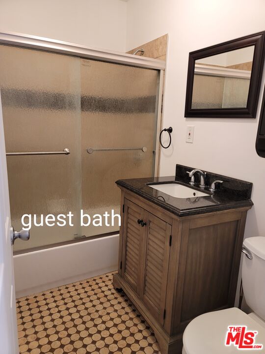 Chatsworth Condo: 10333 Hillview Avenue