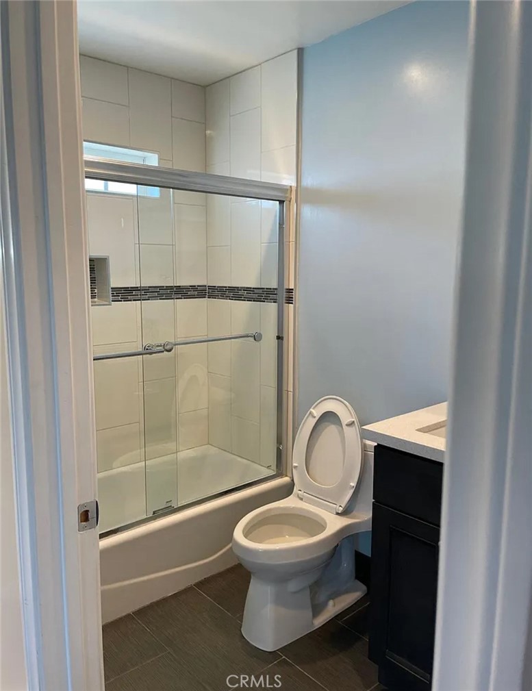 Chatsworth Condo: 10324 Eton Avenue