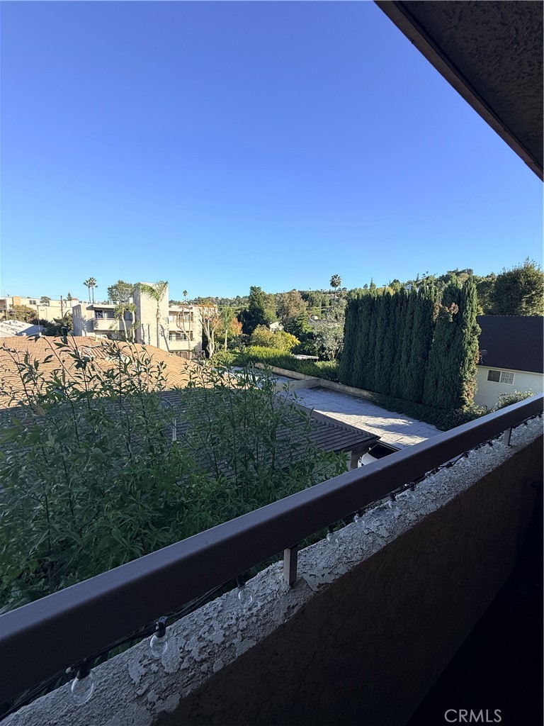 Sherman Oaks Condo: 14630 Dickens Street