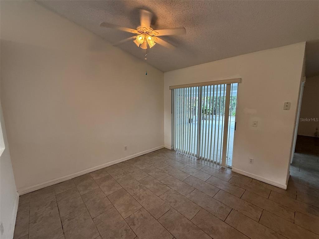 Kissimmee Condo: 607 Basingstoke Court