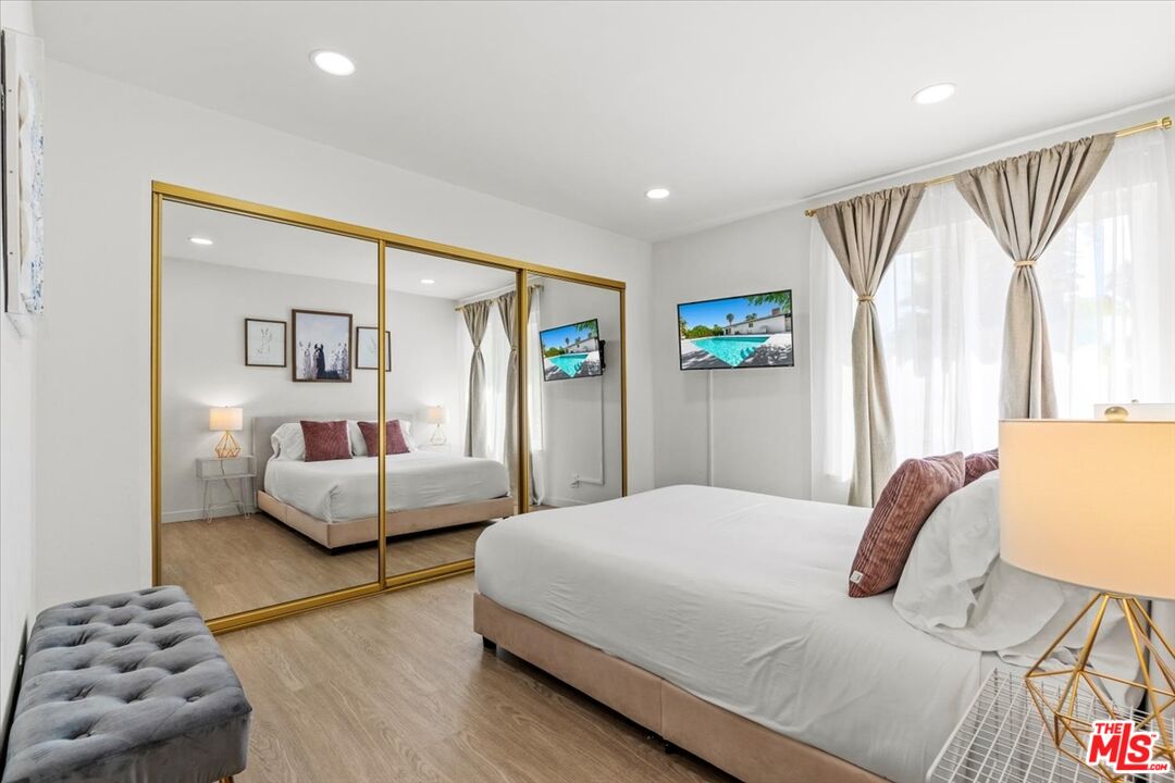 Palm Springs Condo: 1808 East Francis Drive