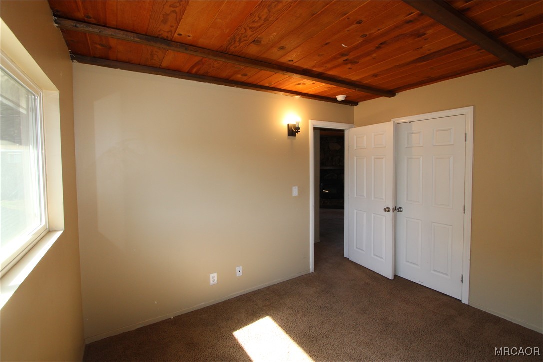 Big Bear Lake Condo: 42695 Moonridge Road