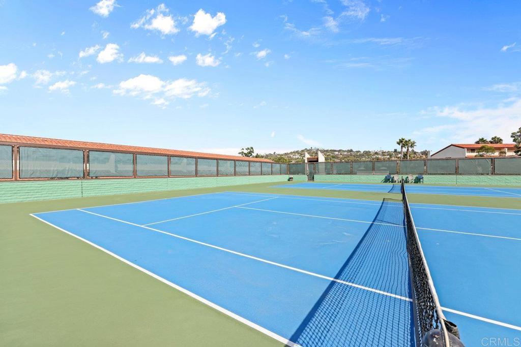 Carlsbad Condo: 2505 Navarra Drive