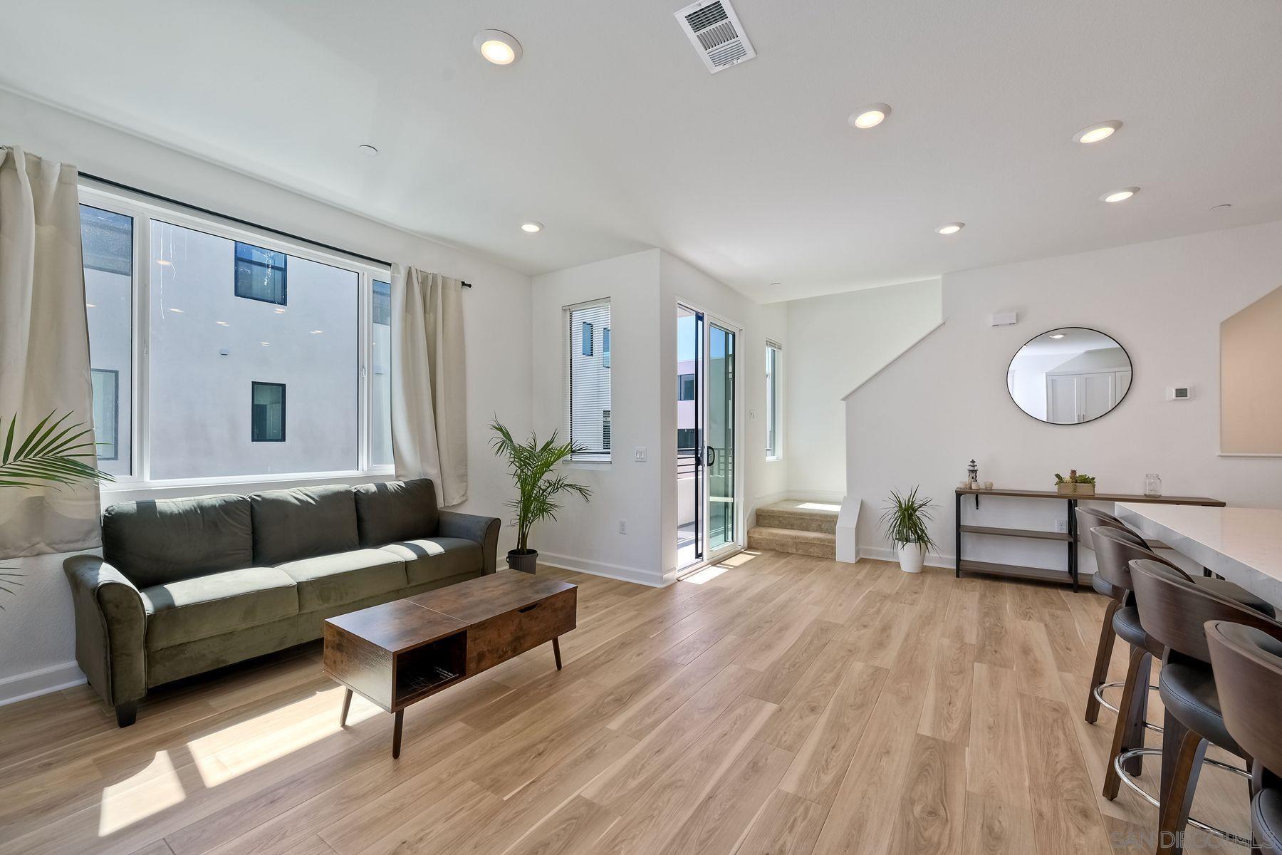 San Diego Condo: 2301 Acara Circle