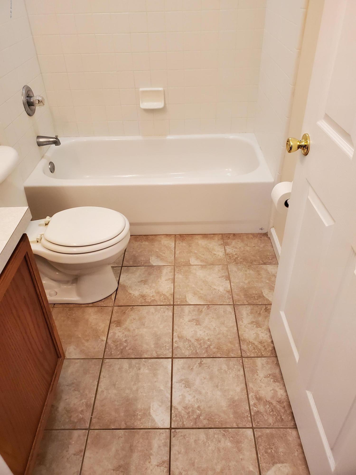 Jacksonville Condo: 3432 International Village Drive West