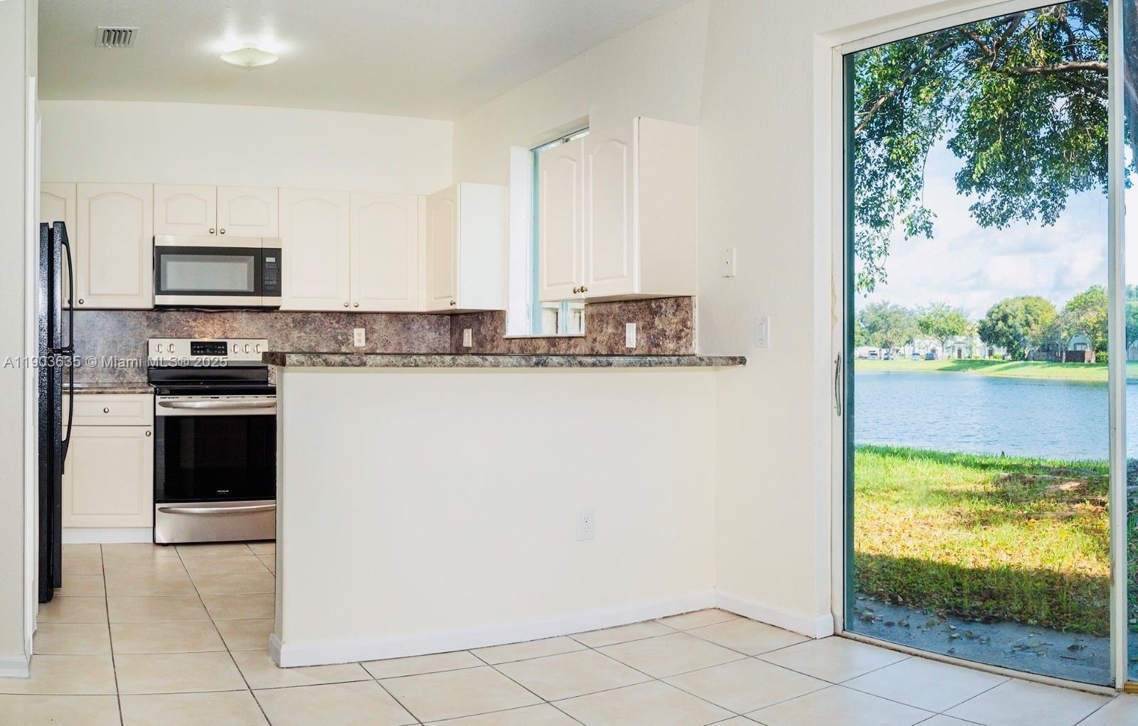 Homestead Condo: 2831 Southeast 15th Road