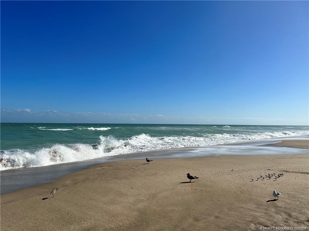 Jensen Beach Condo: 138 Northeast Coastal Drive