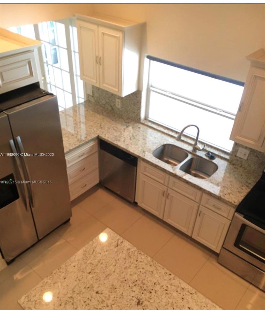 Weston Condo: 16731 Southwest 5th Court