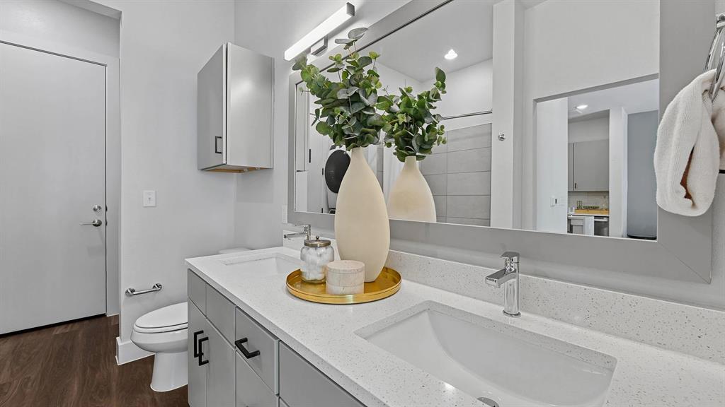 Richardson Condo: 1735 North Greenville Avenue